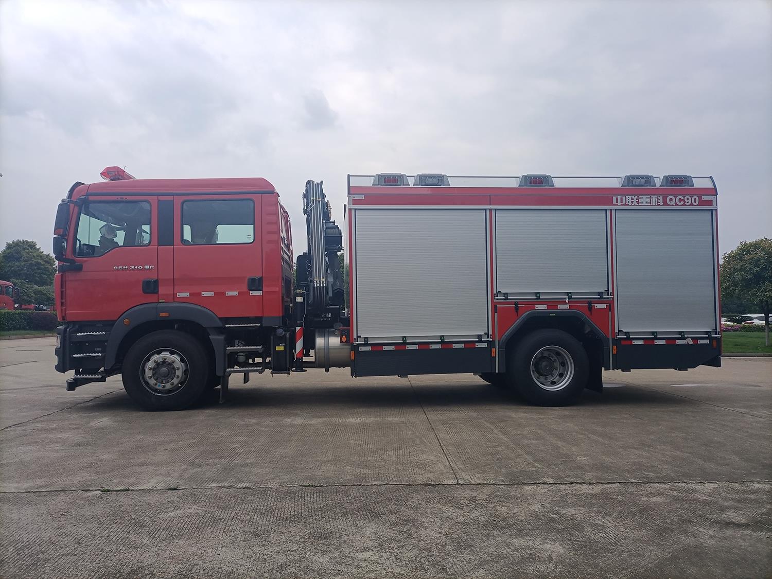 ZLF5160TXFQC90-6器材消防车_产品型号_产品段位_小类_应急装备_产品中心_立博