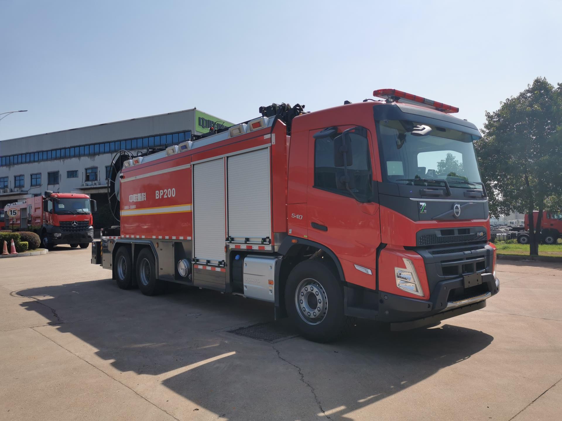 ZLF5240TXFBP200泵浦消防车_产品型号_产品段位_小类_应急装备_产品中心_立博