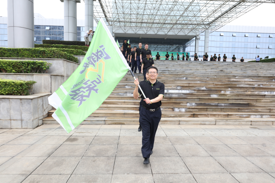诚效劳·心关爱 立博重科2018效劳万里行_专题专栏_新闻中心_立博
